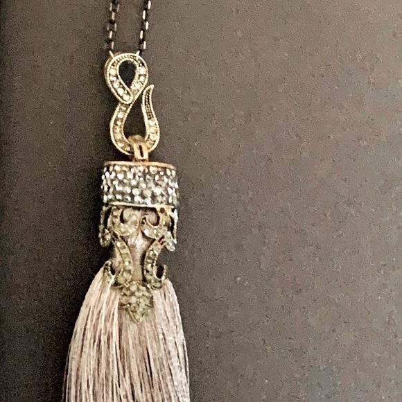 Long shiny gray silk tassel pendant with beautiful rhinestoned metal cap & chain - Picture 2 of 15